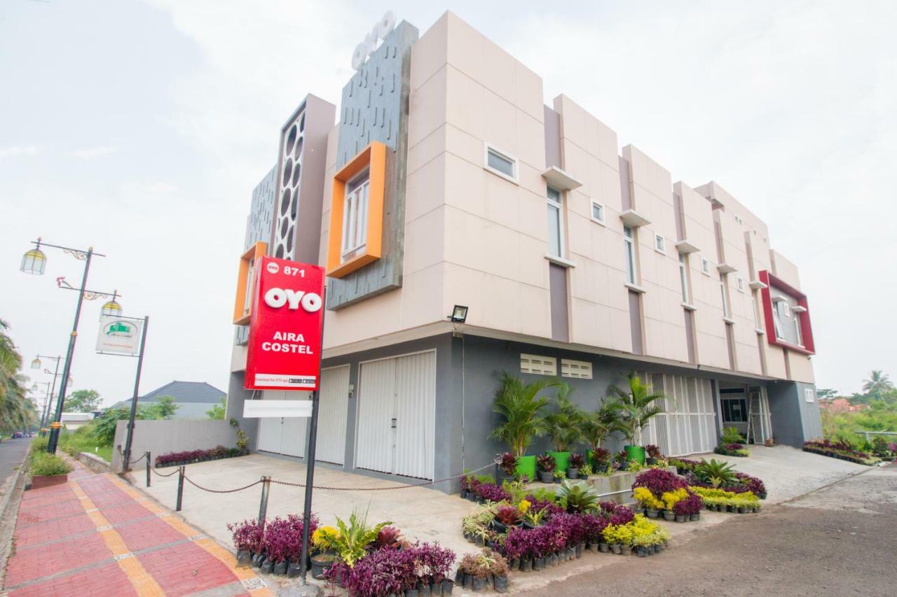 Oyo 871 Aira Costel Hotel Чианджур Екстериор снимка